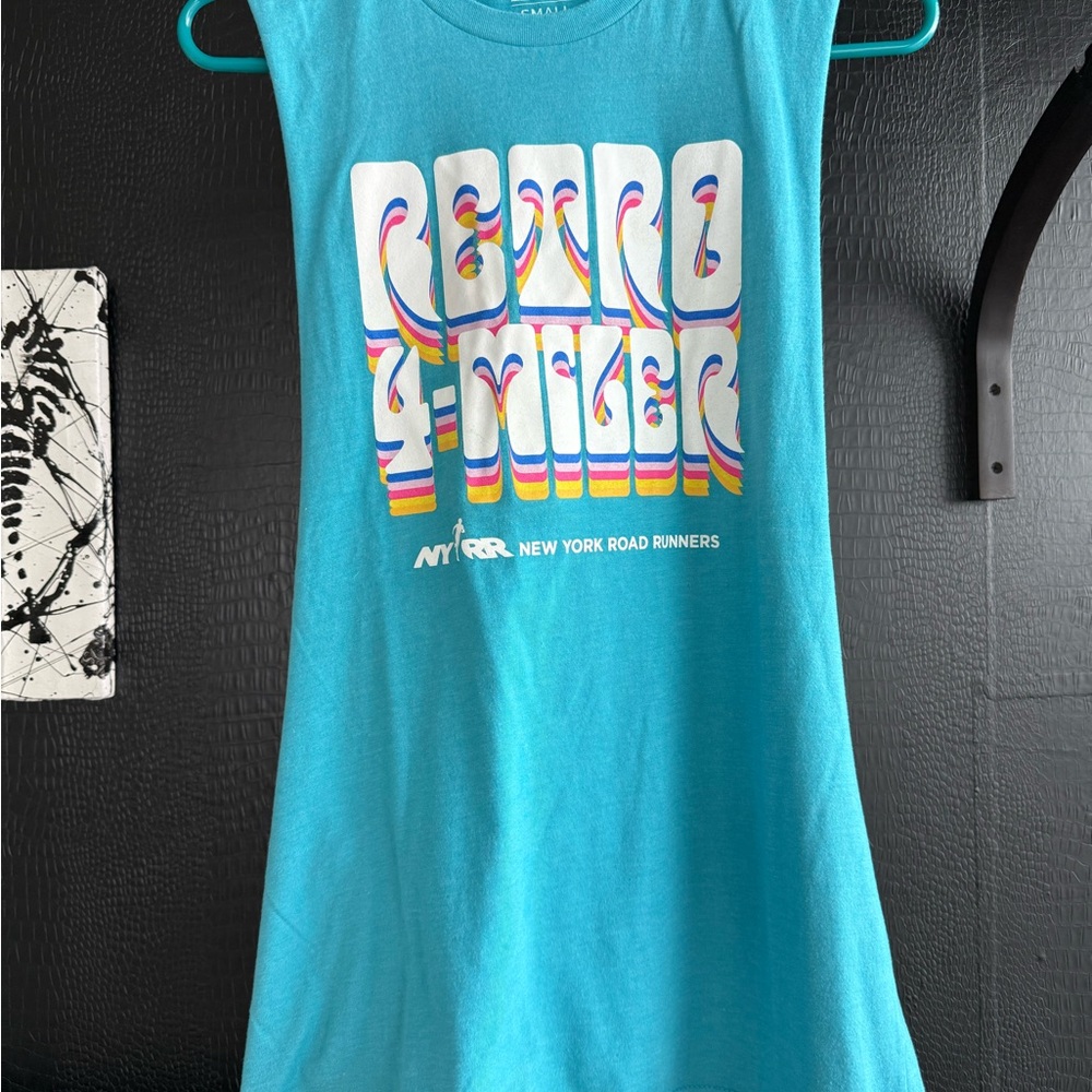 New Balance Cut Off Tank Top Retro 4-Miler